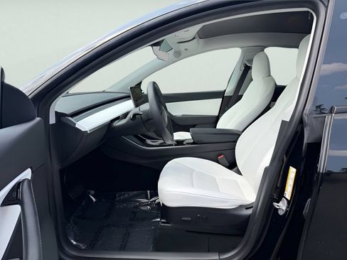 Used 2020 Tesla Model Y Long Range AWD/4WD image 13