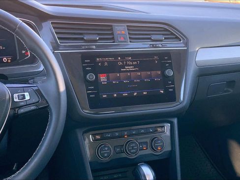 Used 2021 Volkswagen Tiguan SEL w/ 3-Row Tiguan MDO Package image 6