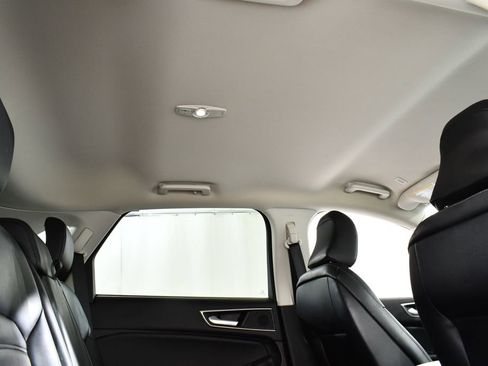 Used 2024 Ford Edge SEL w/ Convenience Package image 18