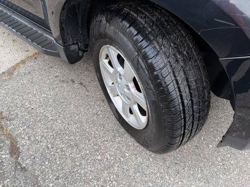 Used 2011 MAZDA Tribute i image 15