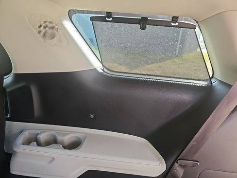 Used 2022 Kia Carnival SX FWD image 14