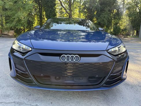 Used 2022 Audi e-tron GT Prestige w/ Prestige Package image 13
