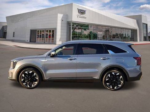 Used 2024 Kia Sorento SX image 2