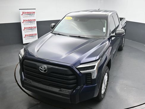 Used 2023 Toyota Tundra SR5 w/ SR5 Convenience Package AWD/4WD image 26