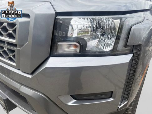 Certified 2022 Nissan Frontier SV w/ Technology Package AWD/4WD image 22