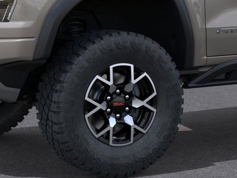 New 2026 GMC Canyon AT4X AWD/4WD image 9