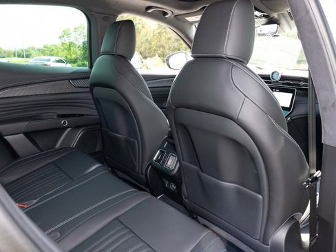 New 2025 Maserati Grecale GT image 42