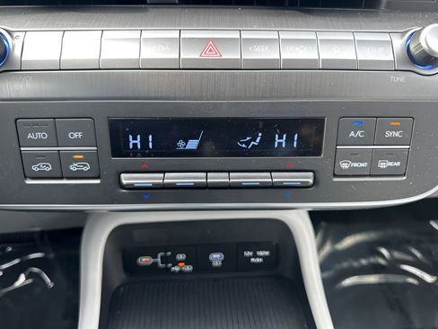 Used 2025 Hyundai Kona SEL image 18