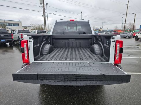 New 2026 Ford F250 Lariat w/ Black Appearance Package AWD/4WD image 6