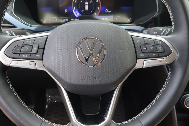 Certified 2023 Volkswagen Taos SE FWD image 20