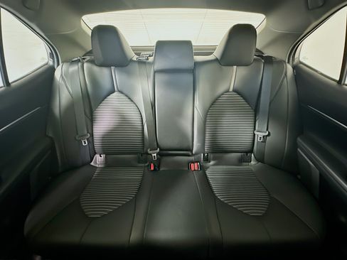 Used 2023 Toyota Camry SE FWD image 29