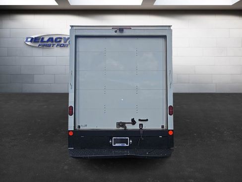 Used 2022 Ford Transit 350 DRW image 4
