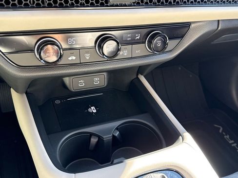 Certified 2026 Honda HR-V LX image 31