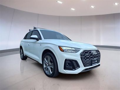 Certified 2025 Audi Q5 2.0T Premium w/ Convenience Plus Package