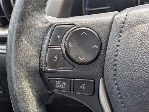 Used 2018 Toyota RAV4 XLE w/ Plus Extra Value Package FWD image 11
