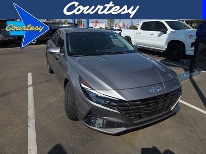 Used 2023 Hyundai Elantra Limited