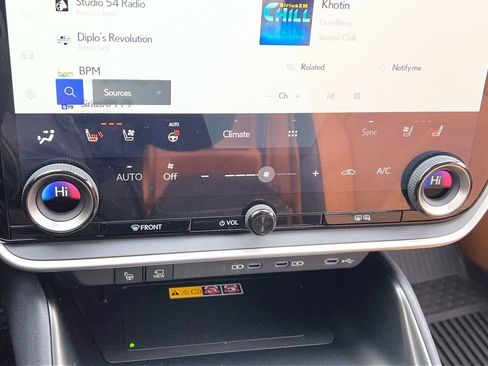 Certified 2025 Lexus RZ 450e image 22