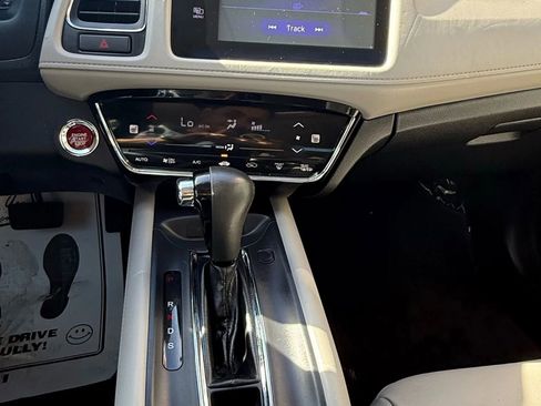 Used 2017 Honda HR-V EX-L image 17