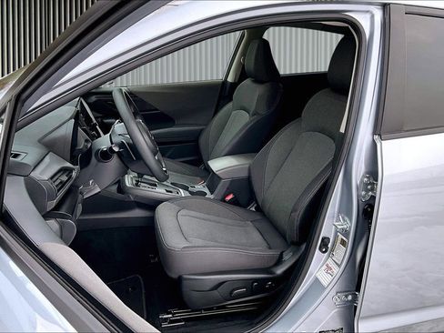 Used 2024 Subaru Crosstrek 2.0i Premium image 25