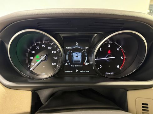 Used 2017 Land Rover Range Rover Sport SE image 24