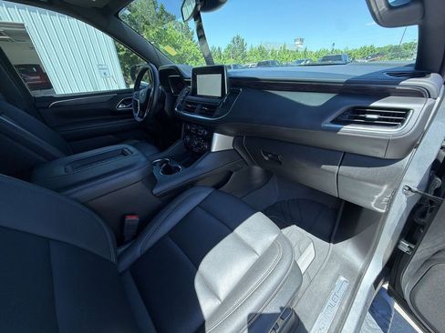 Used 2023 Chevrolet Tahoe Z71 w/ Luxury Package AWD/4WD image 30