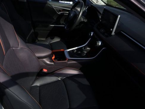 Used 2022 Toyota RAV4 Adventure w/ Convenience Package image 10