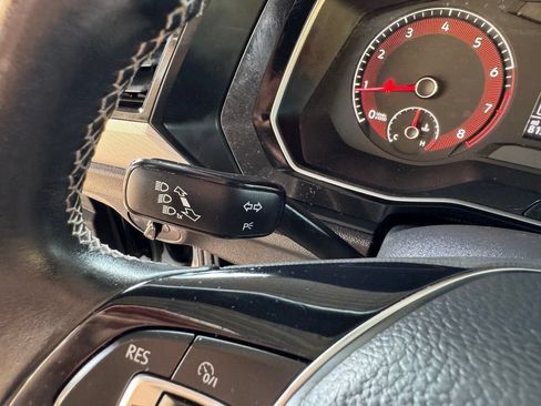 Used 2020 Volkswagen Jetta R-Line w/ R-Line Cold Weather Package FWD image 33
