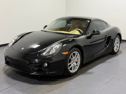 Used 2015 Porsche Cayman RWD image 1