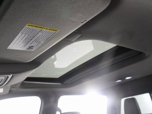 Used 2024 GMC Sierra 1500 SLT w/ SLT Premium Plus Package image 10