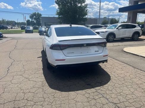 Used 2025 Honda Accord Sport image 10