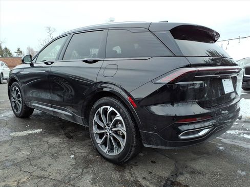 Certified 2024 Lincoln Nautilus Reserve w/ Equipment Group 202A image 5