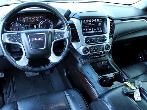 Used 2019 GMC Yukon XL SLT w/ Open Road Package image 13