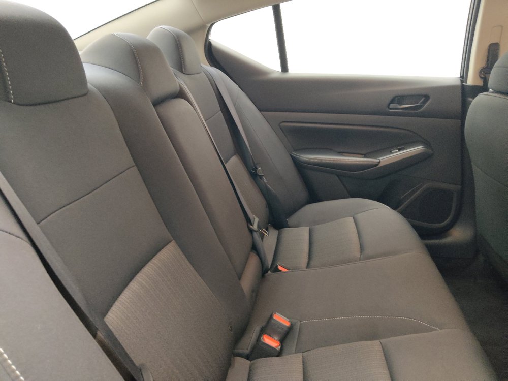 Used 2025 Nissan Altima 2.5 SV FWD image 19