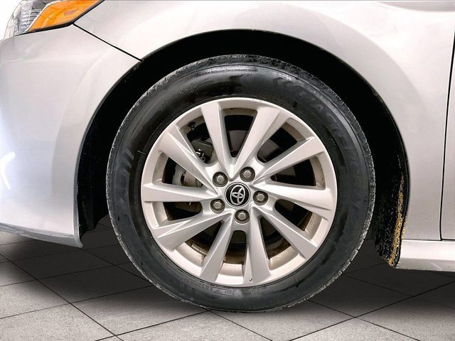 Used 2021 Toyota Camry LE FWD image 8