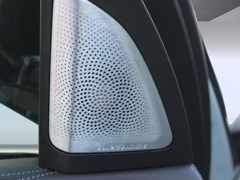 New 2026 BMW X7 M60i image 23