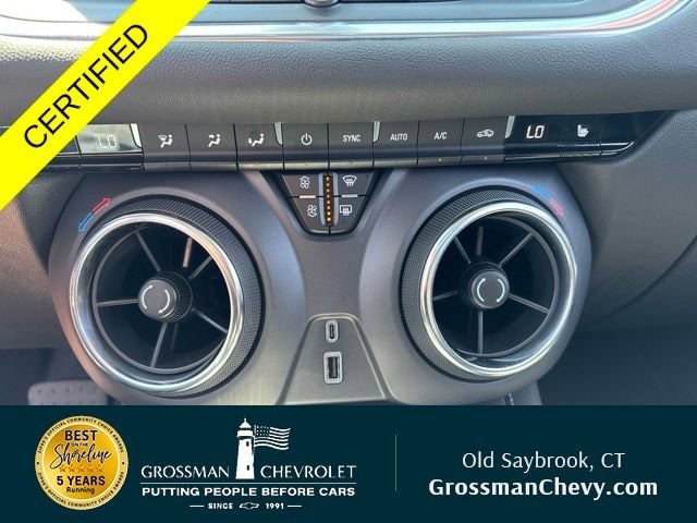 Used 2025 Chevrolet Blazer LT w/ Sound & Technology Package AWD/4WD image 13