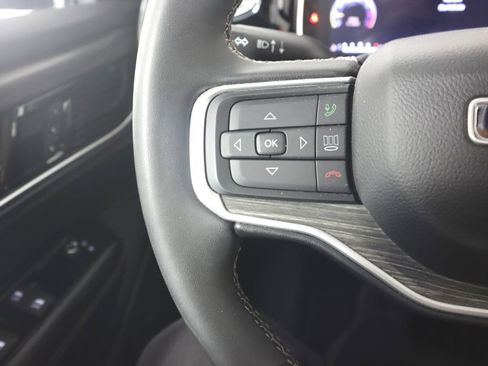 Used 2023 Jeep Wagoneer Series II w/ Premium Group I image 19