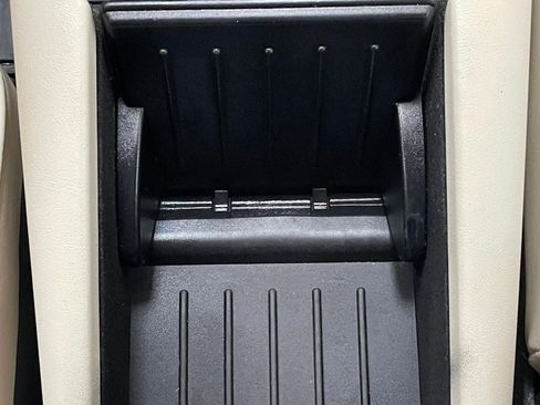 Used 2017 Tesla Model S 75D image 42