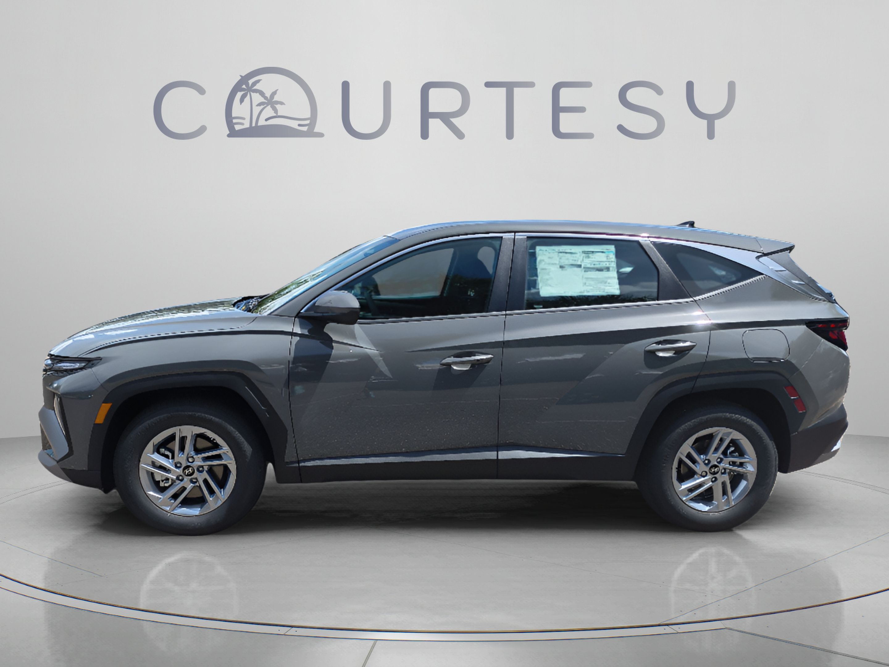 New 2026 Hyundai Tucson SE FWD image 2