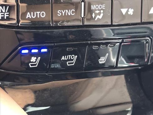 Used 2023 Acura MDX SH-AWD w/ Advance Package image 24