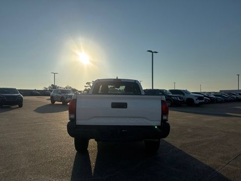Used 2023 Toyota Tacoma SR RWD image 16
