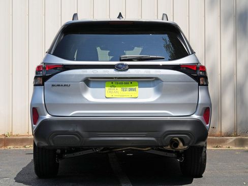 Used 2026 Subaru Forester Premium AWD/4WD image 11