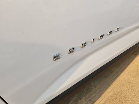 Used 2026 Chevrolet Equinox LT FWD image 10