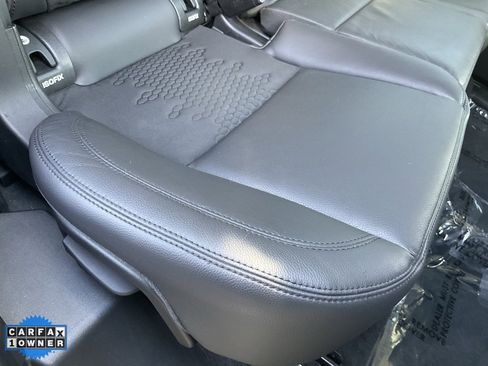 Used 2019 Land Rover Discovery Sport SE image 53