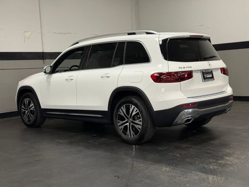 Used 2026 Mercedes-Benz GLB 250 image 9
