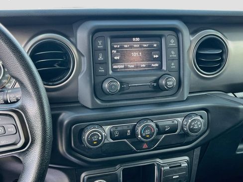 Used 2020 Jeep Wrangler Unlimited Sport AWD/4WD image 14