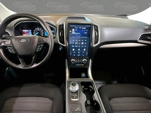 Used 2024 Ford Edge SE w/ Black Appearance Package AWD/4WD image 19