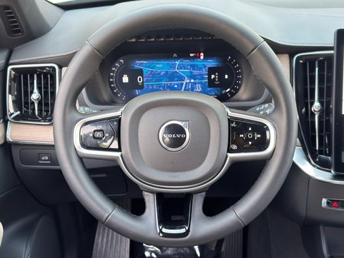 Used 2025 Volvo XC90 B5 Core w/ Protection Package Premier AWD/4WD image 22