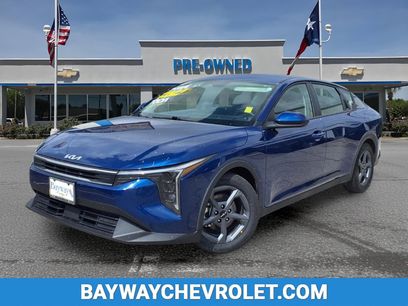 Used 2025 Kia K4 LXS