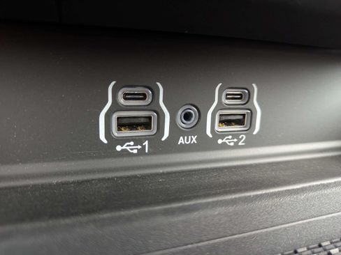 Used 2025 RAM 1500 Big Horn AWD/4WD image 25